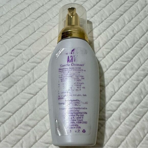 Young Living ART Gentle Cleanser - Picture 2 of 2